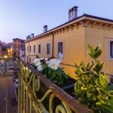 Arela Apartman Verona Kültér fotó